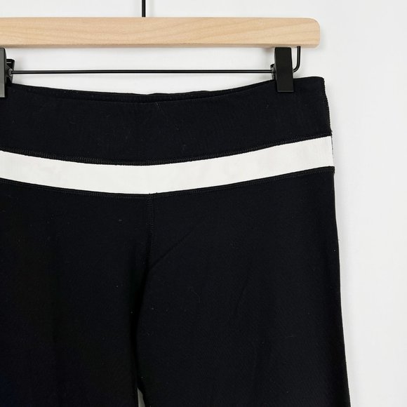 Lululemon Groove Pant Full-On Luon Flared Leggings Yoga Mid High Waisted Rise - Picture 5 of 8